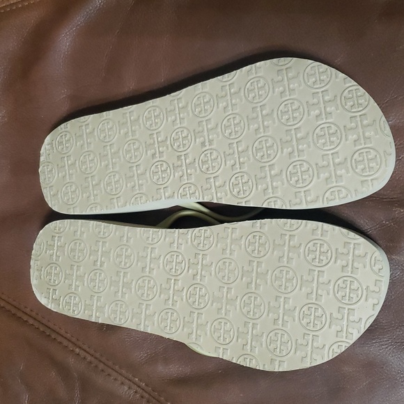 Tory Burch sandals - Picture 3 of 8